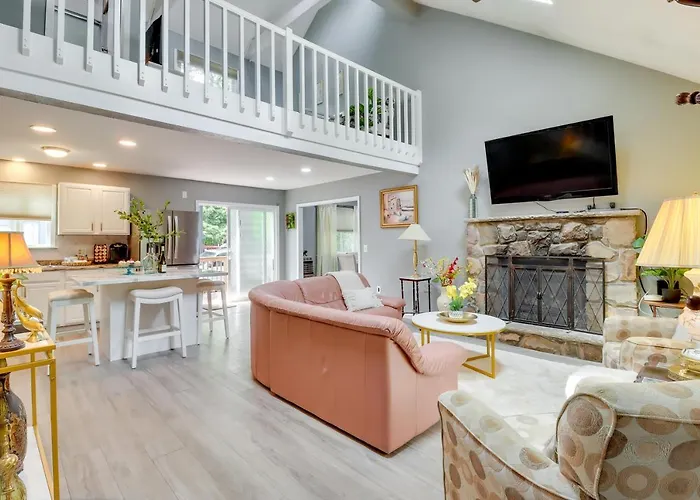 Peaceful Tobyhanna Home With Deck And Community Pool!