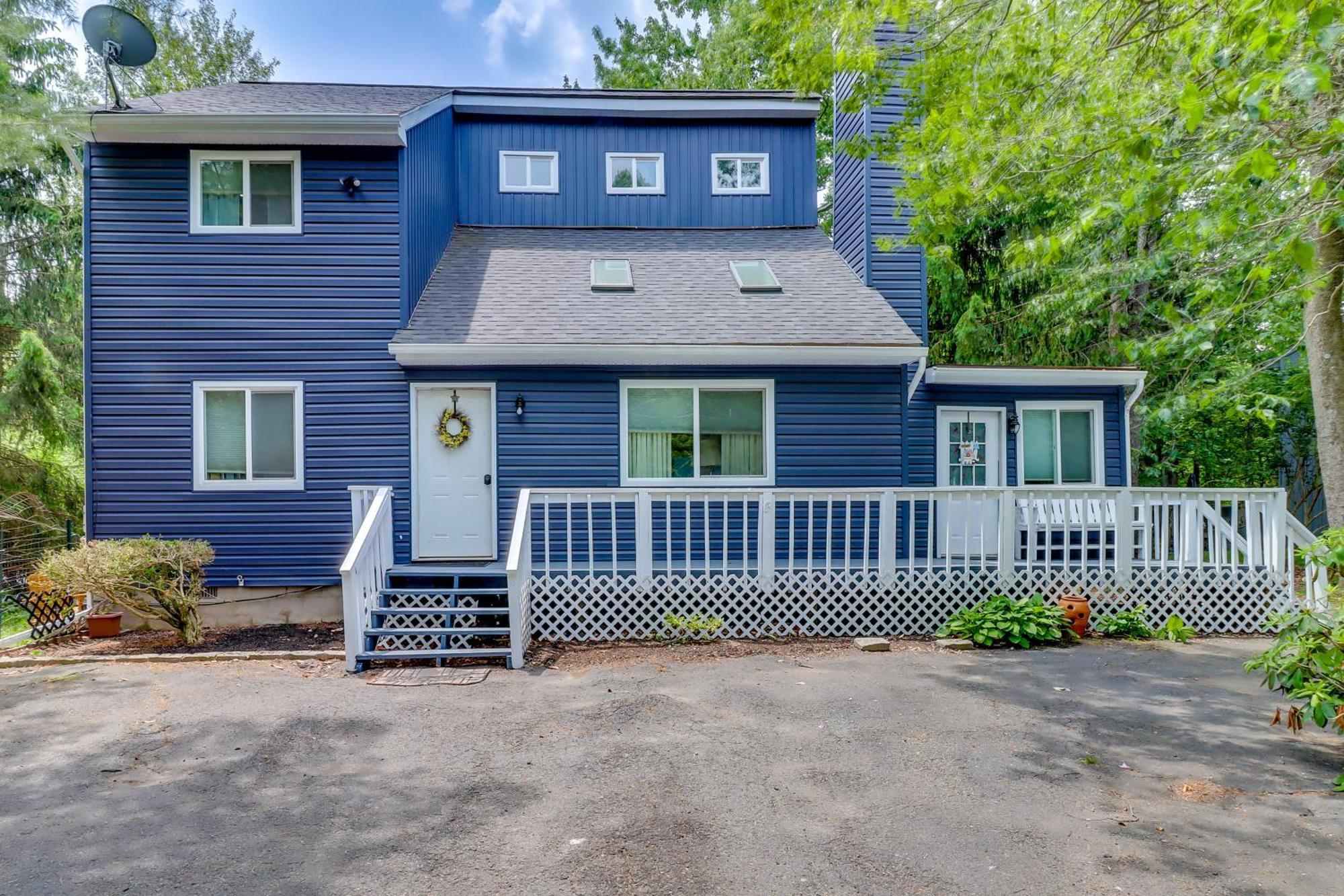 Peaceful With Deck And Community Pool! * Tobyhanna