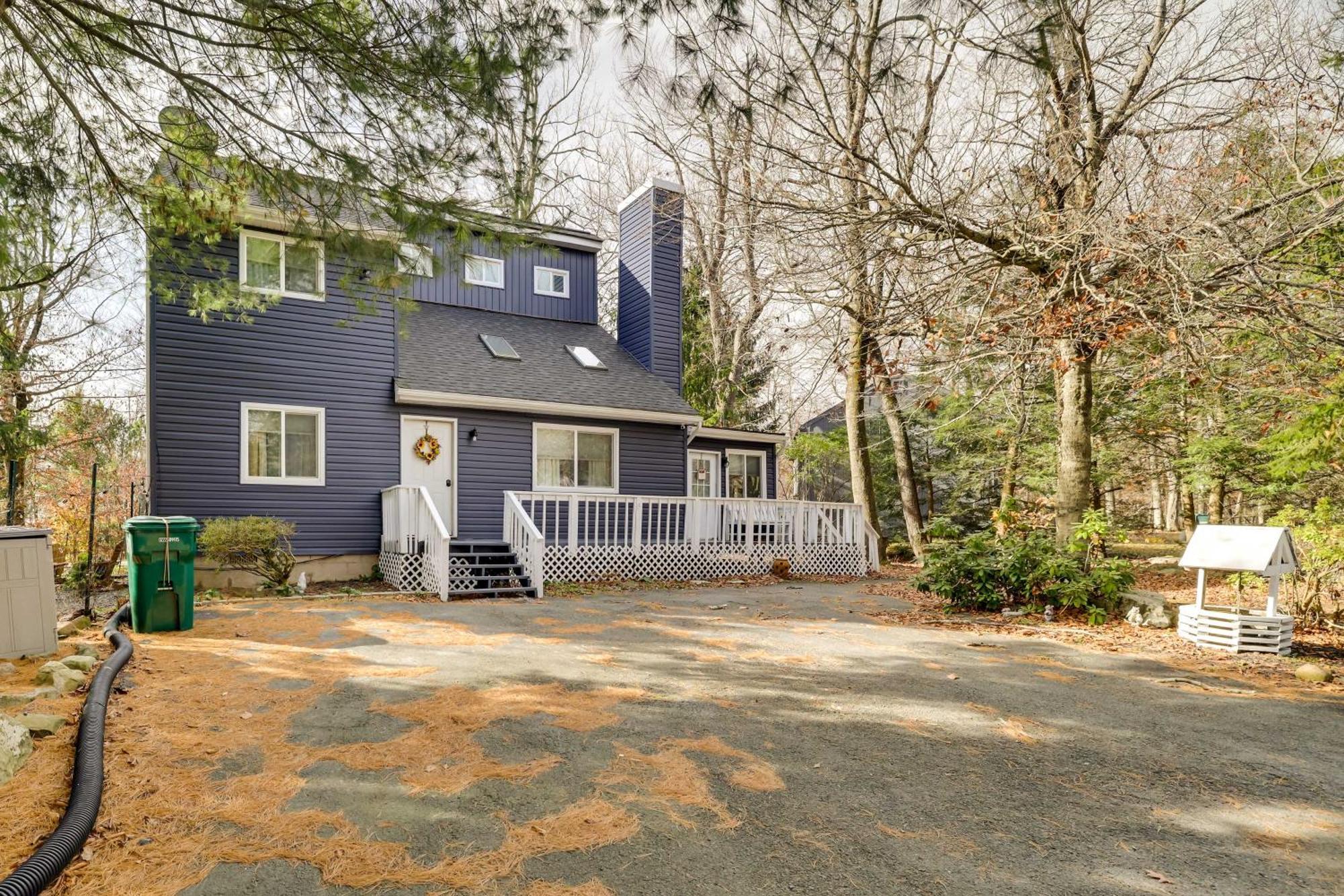 Peaceful With Deck And Community Pool! Holiday home Tobyhanna